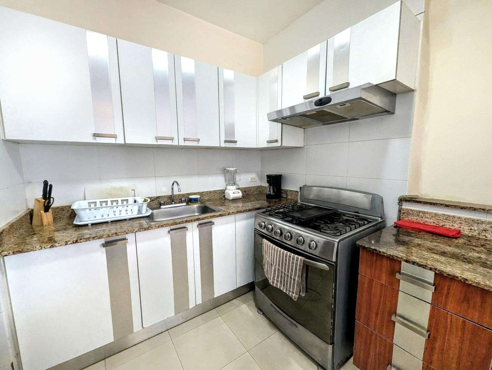 Apartamento Yc 701 L Amazing Building On Balboa Avenue *